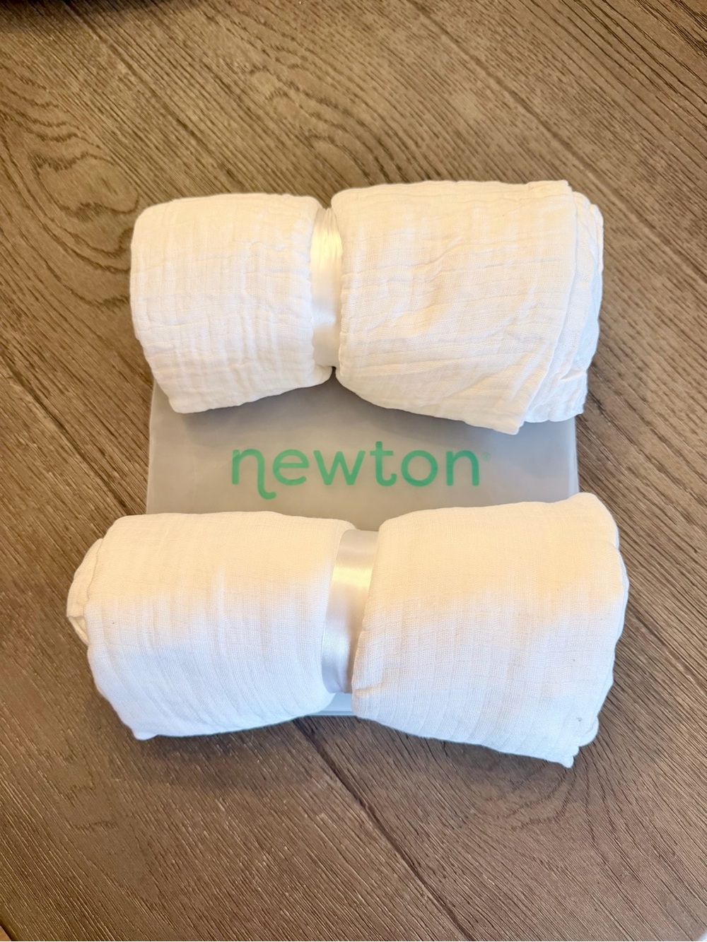 NWT! Set of 2 Newton White Crib Sheets!